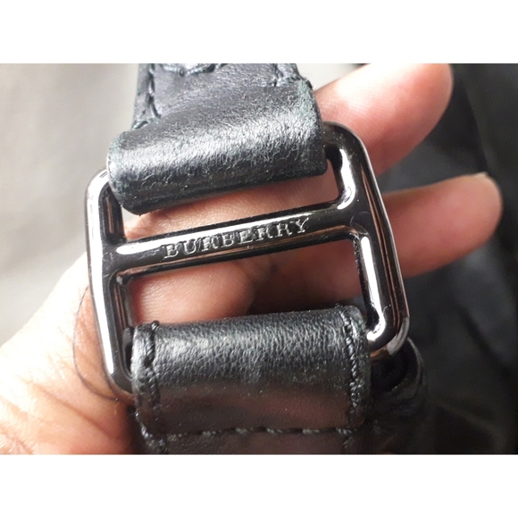 - BURBERRY MAGGIE KNOT METTALIC LAMBSKIN LTH… - Picture 9 of 15